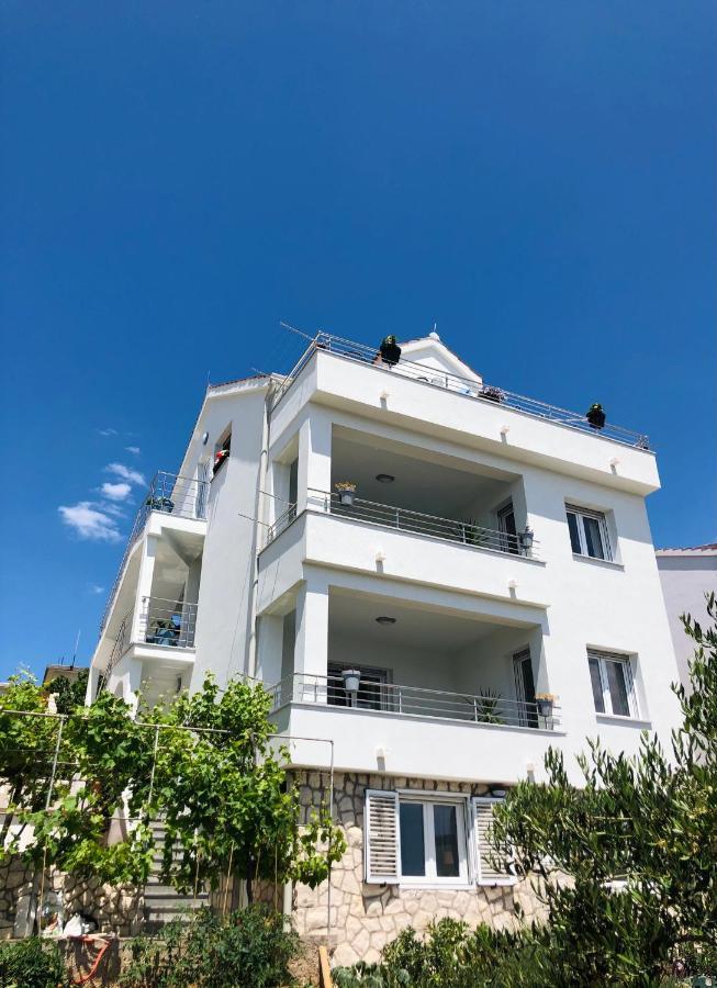 Villa Dani Sea&Pool Apartments Traù Esterno foto