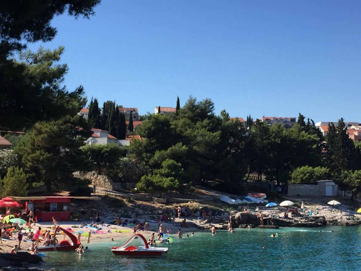 Villa Dani Sea&Pool Apartments Traù Esterno foto